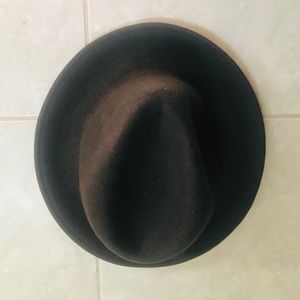 EUC - Dark Brown Fedora Hat
